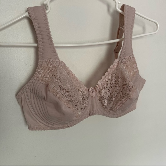 Lace Full-Coverage Supportive Bra - Picture 2 of 7